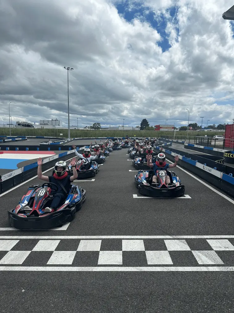 session de karting à l'occasion d'une mini-convention régionale organisée pour les franchisés