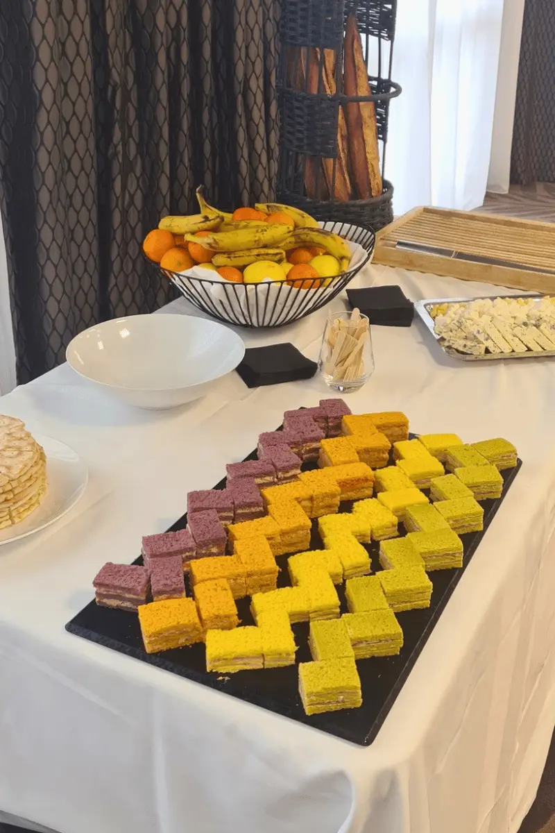 buffet dressé pour un séminaire d'entreprise organisé à Tours